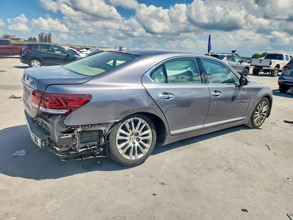 2014 Lexus Ls VIN JTHBL5EF0E5132517 COPART salvage auction — REAR END, Salvage Title, sold $2,750 on 2026-07-22 (photo 3)