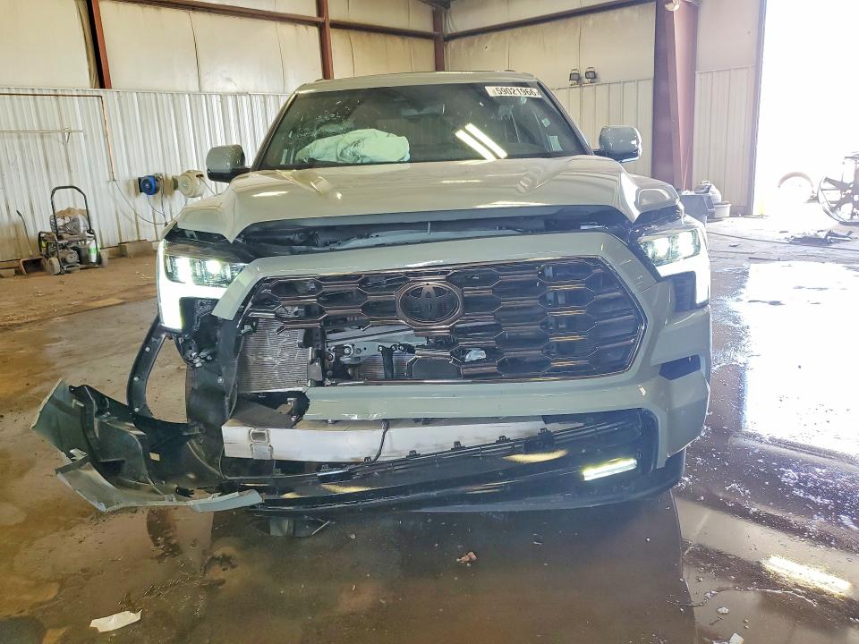 2026 Toyota Sequoia VIN 7SVAAABA3TX090291 COPART salvage auction — FRONT END, MI - CERT OF TITLE-SALVAGE VEHICLE, sold $38,000 on 2026-08-14 (photo 5)