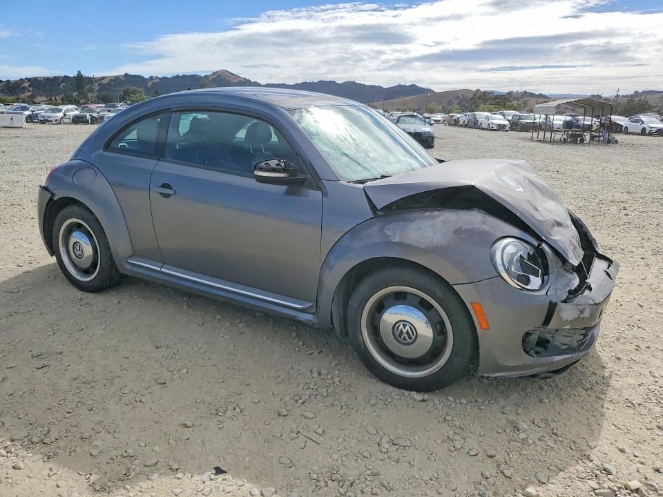 2012 Volkswagen Beetle VIN 3VWJX7ATXCM658036 COPART salvage auction — FRONT END, Ca - Salvage Certificate, sold $425 on 2026-07-02 (photo 4)