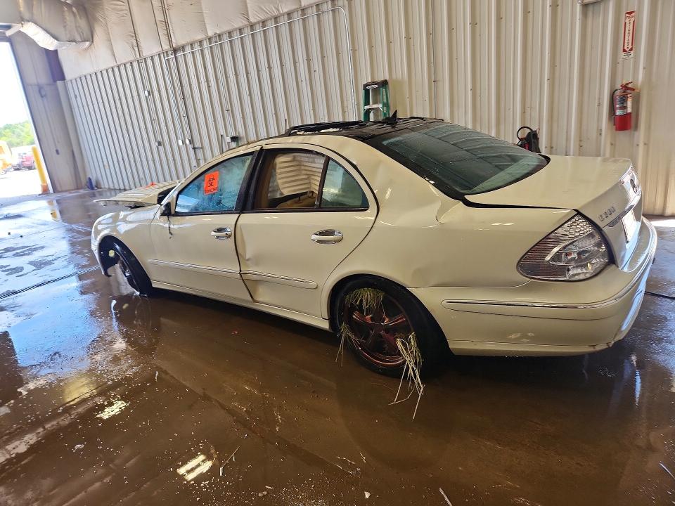 2007 Mercedes-benz E-class VIN WDBUF87X37B155060 COPART salvage auction — ROLLOVER, WI - JUNKED VEHICLE BILL OF SALE, sold $325 on 2026-07-20 (photo 2)