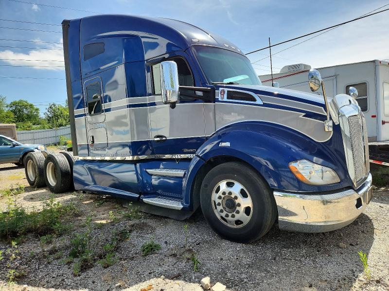 2021 Kenworth T680 VIN 1XKYDP9X2MJ446543 — COPART salvage auction photo