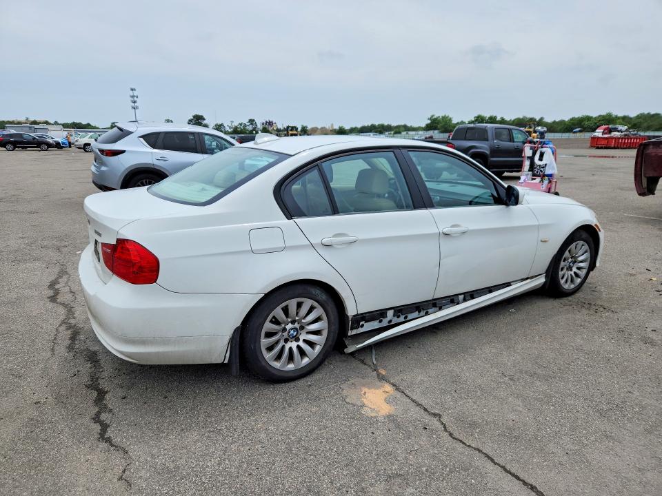 2009 BMW 3 series VIN WBAPH53519A436694 COPART salvage auction — FRONT END, NY - MV-907A SALVAGE CERTIFICATE, sold $550 on 2026-07-13 (photo 3)