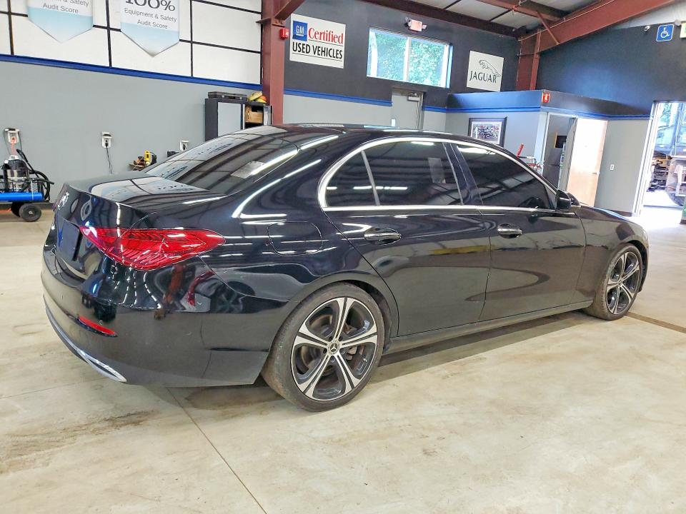 2022 Mercedes-benz C class VIN W1KAF4GB2NR013648 COPART salvage auction — MINOR DENT/SCRATCHES, FL - CERTIFICATE OF TITLE (P), sold $19,000 on 2026-07-23 (photo 3)