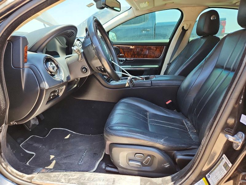 2015 Jaguar Xj VIN SAJWJ1CDXF8V79327 COPART salvage auction — MINOR DENT/SCRATCHES, Tx - Cert Of Title-Rebuilt Salvage (P), sold $2,750 on 2026-07-29 (photo 7)