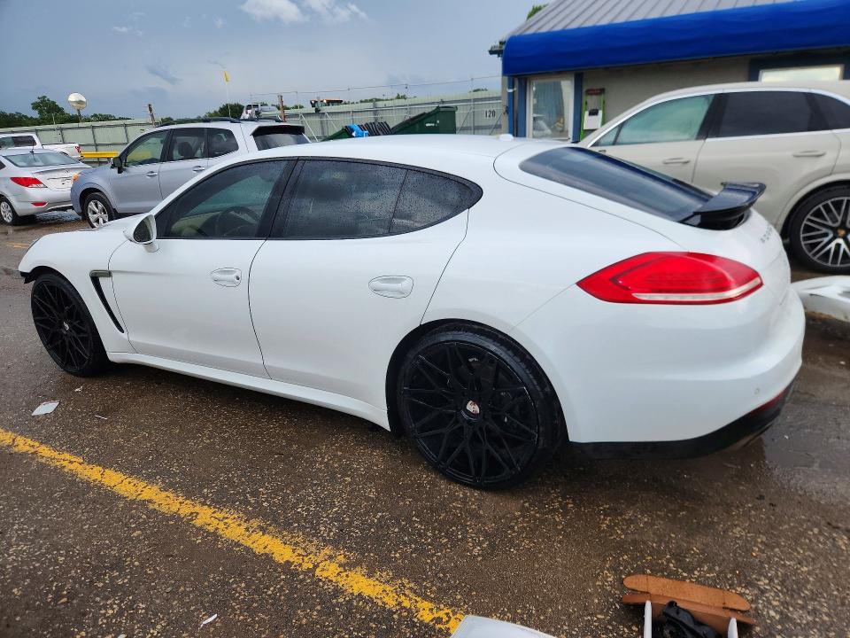 2015 Porsche Panamera VIN WP0AA2A75FL004741 COPART salvage auction — FRONT END, KS - CERT OF TITLE-SALVAGE, sold $4,600 on 2026-07-08 (photo 2)