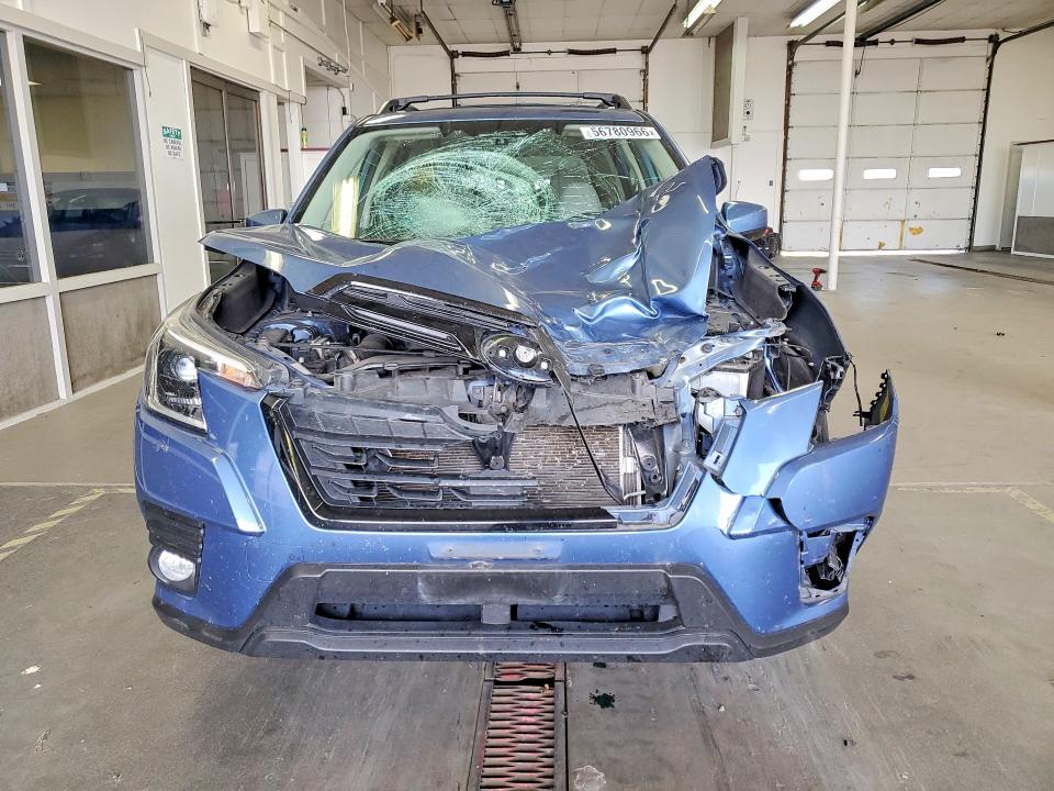 2022 Subaru Forester VIN JF2SKAEC3NH412726 COPART salvage auction — FRONT END, WA - BILL OF SALE, sold $5,600 on 2026-07-31 (photo 5)