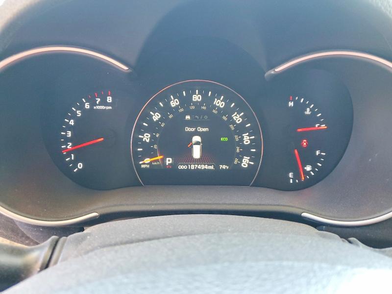 2015 Kia Sorento VIN 5XYKW4A71FG574538 COPART salvage auction — VANDALISM, Ca - Salvage Certificate, sold $1,300 on 2026-07-02 (photo 9)