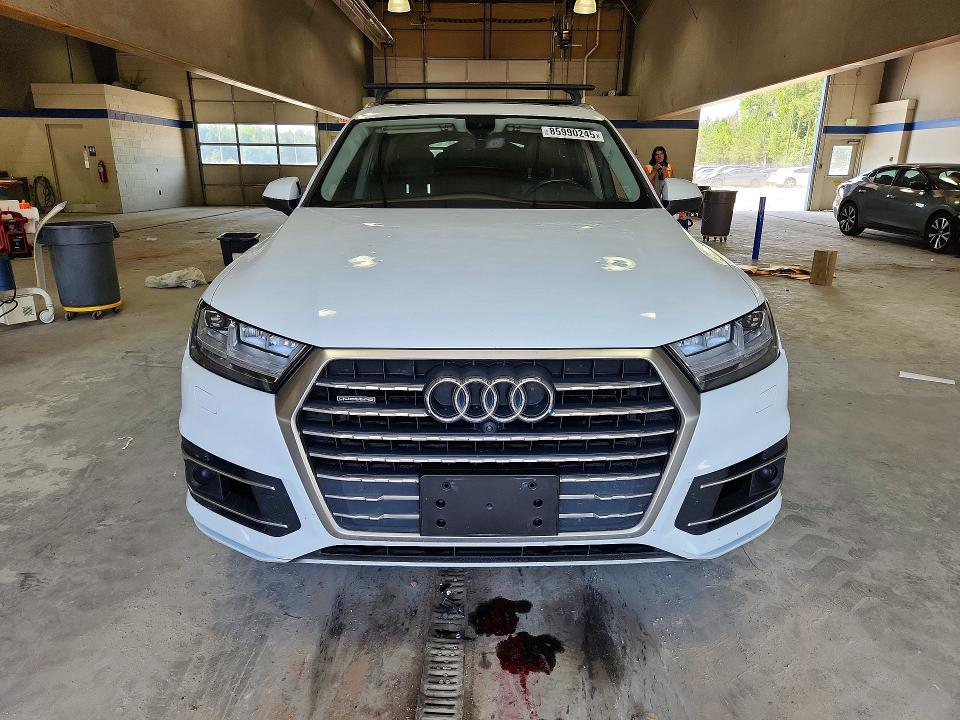 2018 Audi Q7 VIN WA1LAAF76JD038308 COPART salvage auction — HAIL, Va - Certificate Of Title, sold $6,800 on 2026-07-19 (photo 5)