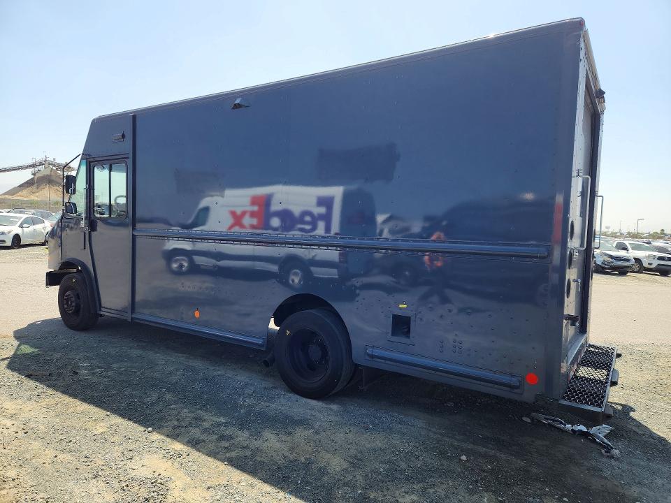 2020 Ford F59 VIN 1F65F5KN8L0A05352 COPART salvage auction — FRONT END, CA - DIS/DLR/EXP ONLY CLEAN TITLE, sold $24,800 on 2026-07-27 (photo 2)