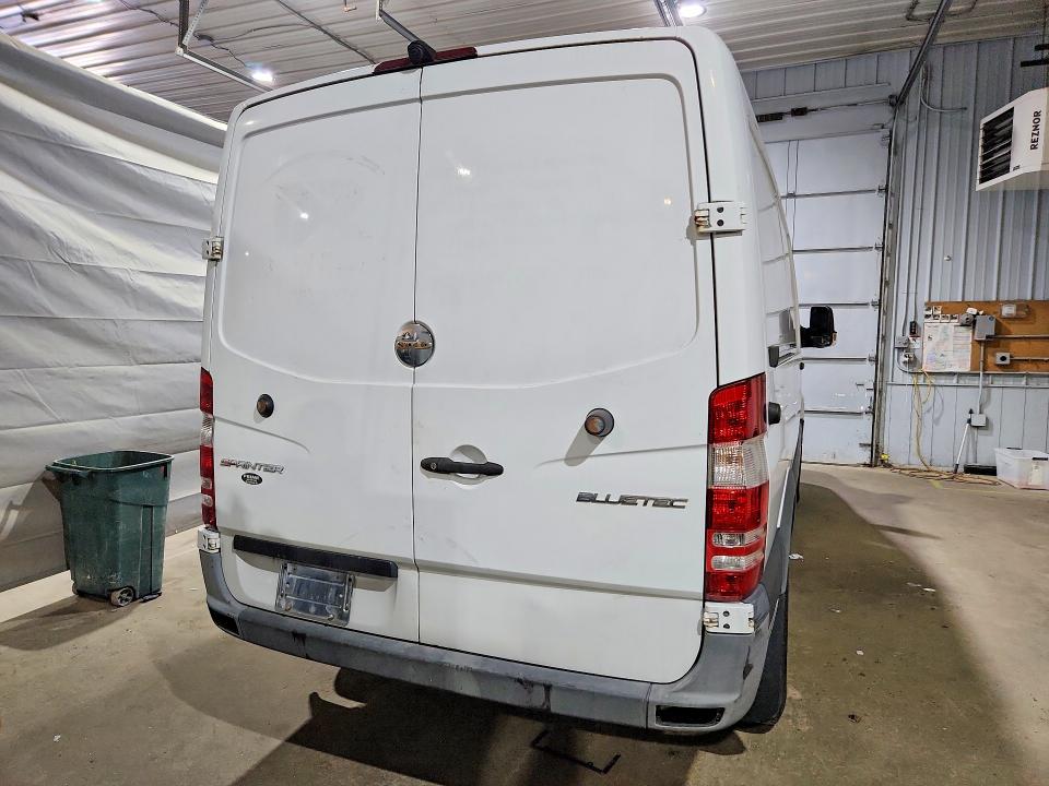 2015 Mercedes-benz Sprinter VIN WD3PE7DC5F5950941 COPART salvage auction — MECHANICAL, Nh - Certificate Of Title, sold $775 on 2026-07-23 (photo 6)