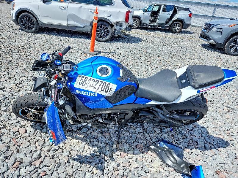 2025 Suzuki VIN JS1DM11M9S7100082 COPART salvage auction — FRONT END, Wi - Cert Of Title-Salvage Vehicle, sold $2,900 on 2026-07-23 (photo 3)
