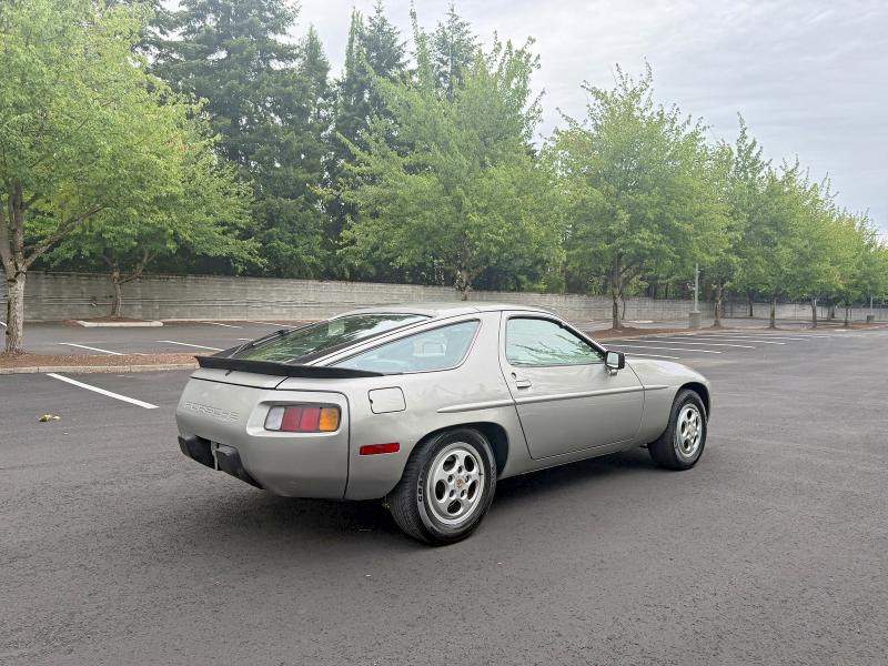 1982 Porsche 928 VIN WP0JA092XCS820309 COPART salvage auction — MINOR DENT/SCRATCHES, Wa - Vehicle Cert Of Ownership-Titl (P), sold $8,000 on 2026-07-15 (photo 4)