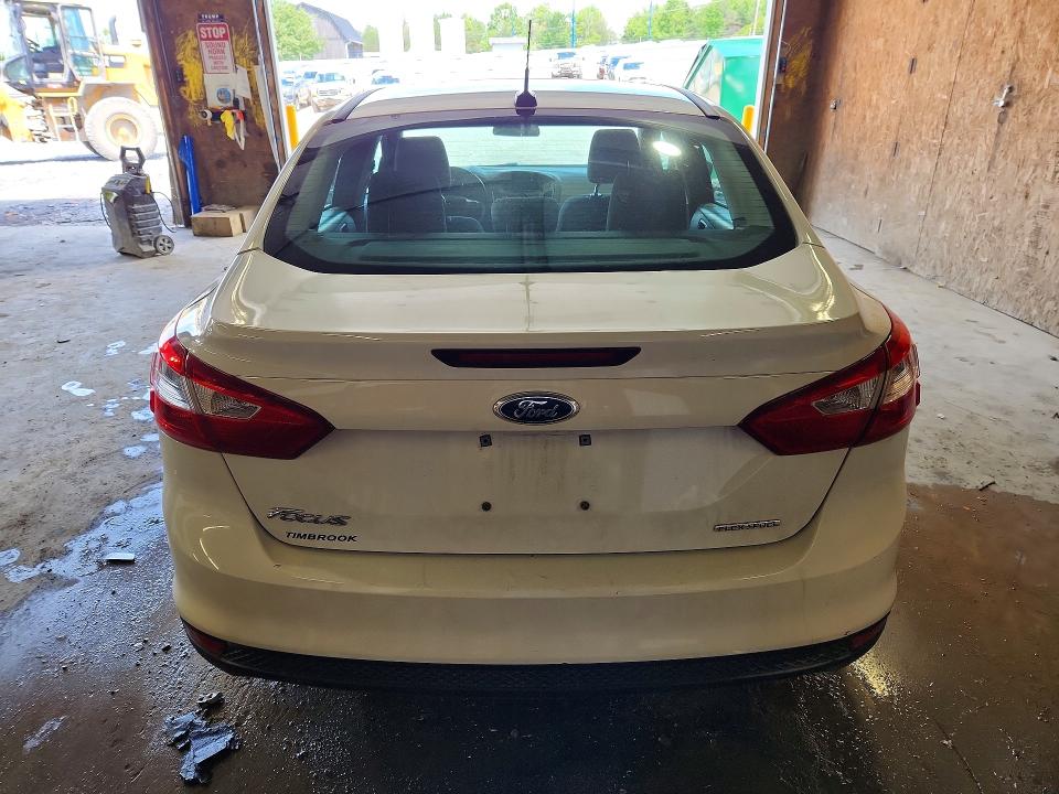 2014 Ford Focus VIN 1FADP3E24EL354222 COPART salvage auction — FRONT END, PA - CERTIFICATE OF SALVAGE, sold $525 on 2026-07-02 (photo 6)