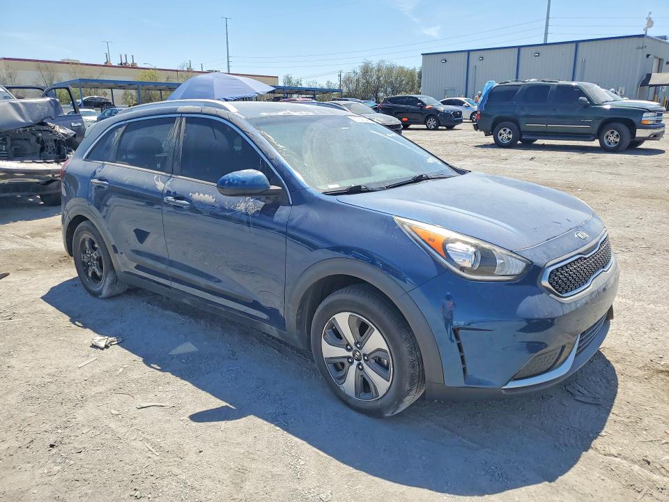 2017 Kia Niro VIN KNDCB3LCXH5053107 COPART salvage auction — REAR END, Nv - Salvage Title, sold $2,400 on 2026-07-07 (photo 4)