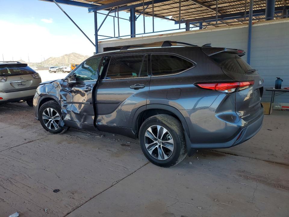 2020 Toyota VIN 5TDGZRBH9LS514037 COPART salvage auction — SIDE, Az - Cert Of Title - Salvage, sold $11,000 on 2026-07-16 (photo 2)