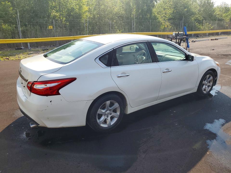 2016 Nissan Altima VIN 1N4AL3AP7GN336255 COPART salvage auction — MINOR DENT/SCRATCHES, Mi - Certificate Of Title, sold $475 on 2026-07-02 (photo 3)
