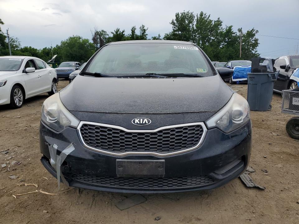 2015 Kia VIN KNAFK4A63F5320629 COPART salvage auction — VANDALISM, Md - Cert Of Salvage > 75% Damage, sold $950 on 2026-07-21 (photo 5)