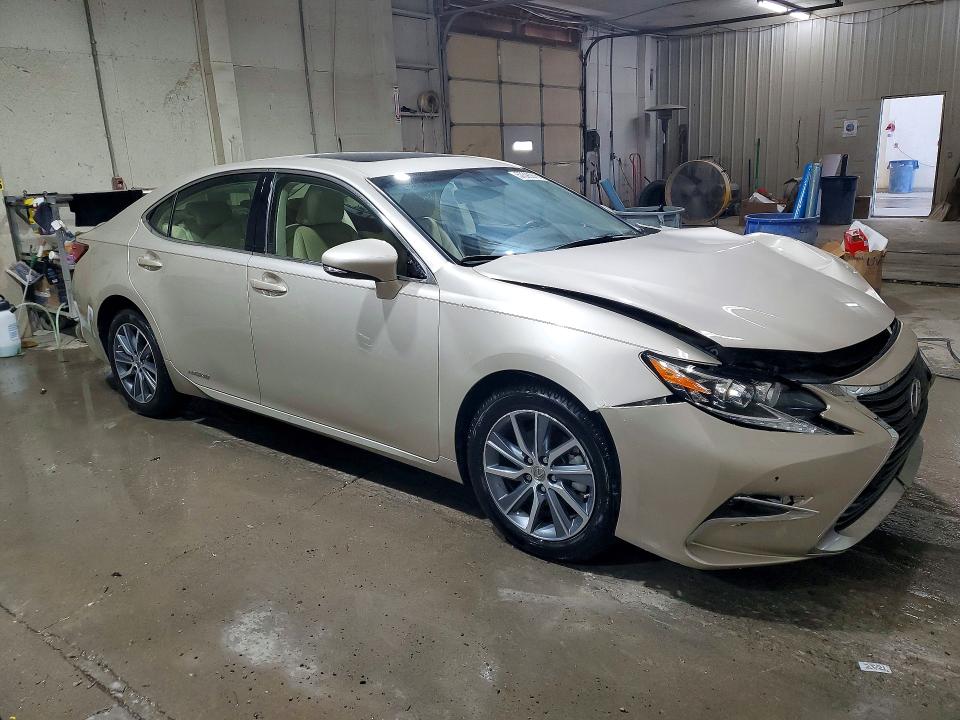 2016 Lexus ES VIN JTHBW1GG9G2110638 COPART salvage auction — FRONT END, TN - SALVAGE CERTIFICATE, sold $7,000 on 2026-07-28 (photo 4)