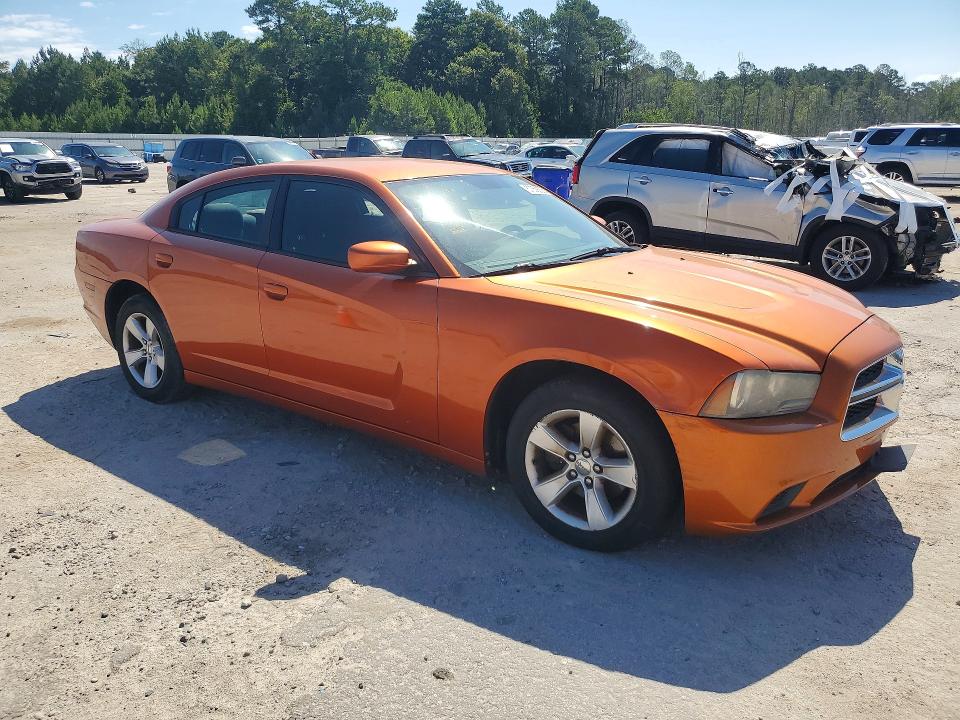 2011 Dodge Charger VIN 2B3CL3CG5BH541205 COPART salvage auction — REAR END, SC - CERT OF TITLE-SALVAGE, sold $375 on 2026-07-22 (photo 4)