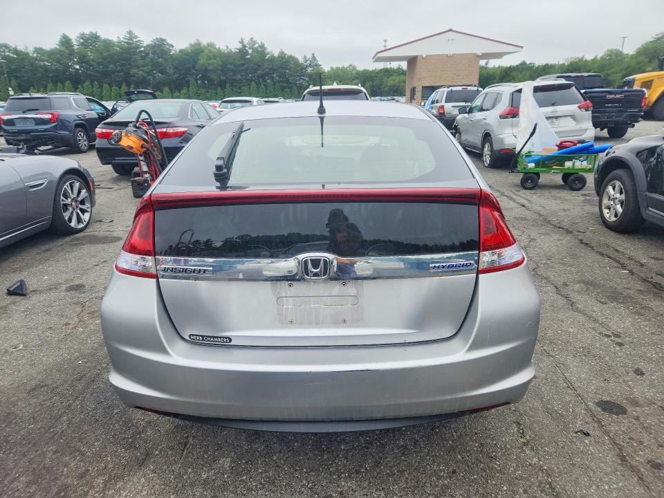2013 Honda Insight VIN JHMZE2H76DS001975 COPART salvage auction — FRONT END, MA - CERT OF TITLE-RECONSTRCTD COLL, sold $425 on 2026-07-02 (photo 6)