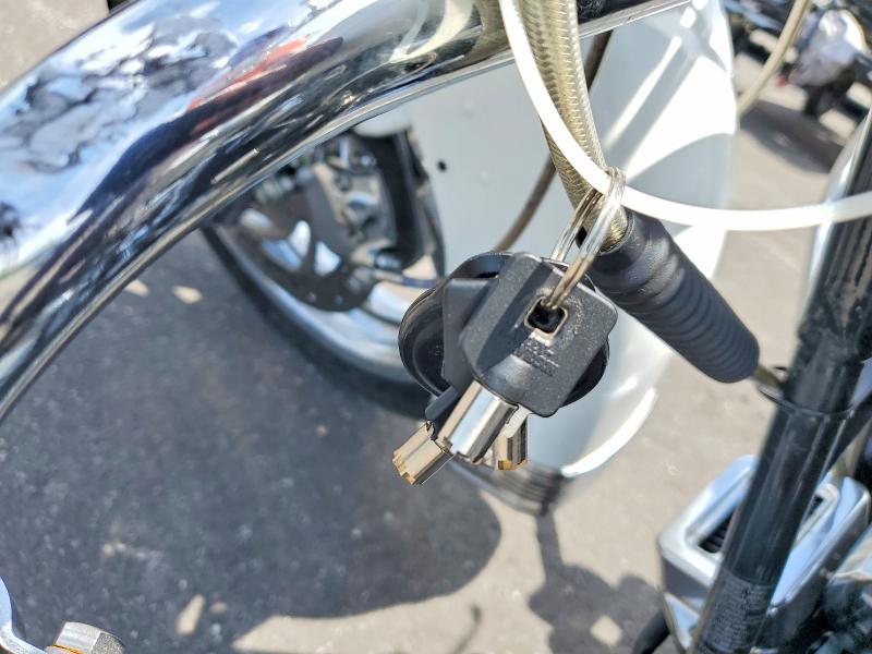2004 Harley-davidson Flhrci VIN 1HD1FRW184Y717808 COPART salvage auction — SIDE, Fl - Cert Of Title Slvg Rebuildable, sold $2,000 on 2026-07-02 (photo 8)
