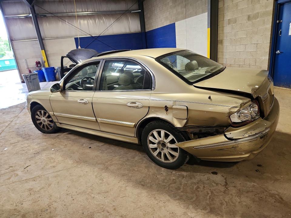 2002 Hyundai Sonata VIN KMHWF35H62A661808 COPART salvage auction — REAR END, Pa - Certificate Of Salvage, sold $425 on 2026-07-13 (photo 2)