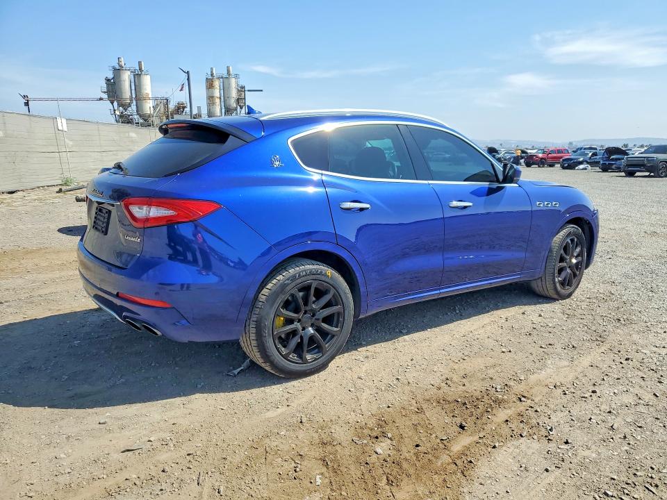 2017 Maserati Levante VIN ZN661YUL4HX222746 COPART salvage auction — FRONT END, Salvage Title, sold $13,300 on 2026-07-17 (photo 3)