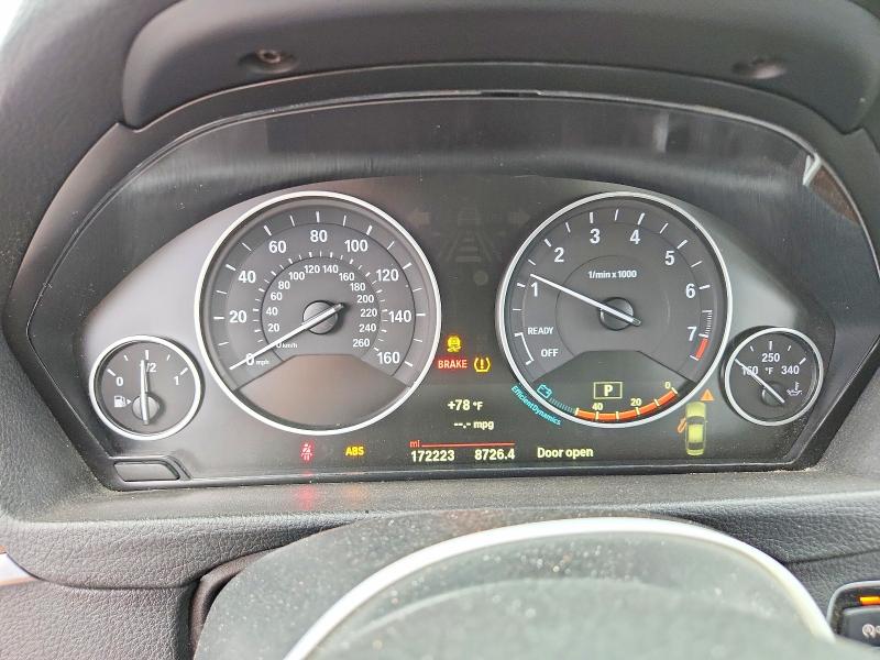 2015 BMW 3er VIN WBA3B5G57FNS15325 COPART salvage auction — FRONT END, Nj - Certificate Of Title, sold $1,050 on 2026-08-21 (photo 9)