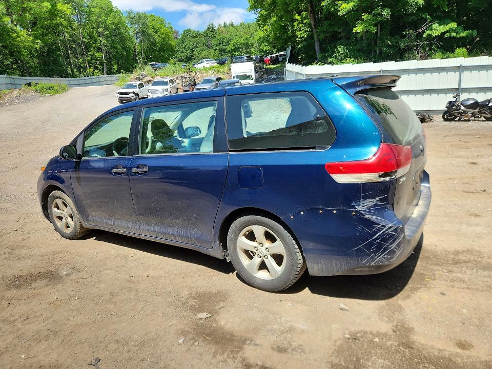 2011 Toyota Sienna VIN 5TDZK3DC0BS131128 COPART salvage auction — MECHANICAL, Vt - Certificate Of Title, sold $1,350 on 2026-07-20 (photo 2)