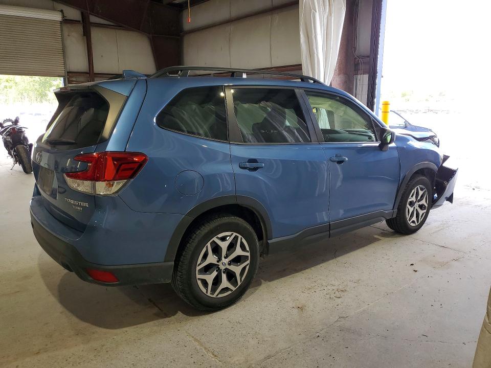 2023 Subaru Forester VIN JF2SKAEC0PH451731 COPART salvage auction — FRONT END, Va - Cert Of Title - Salvage, sold $4,700 on 2026-07-27 (photo 3)