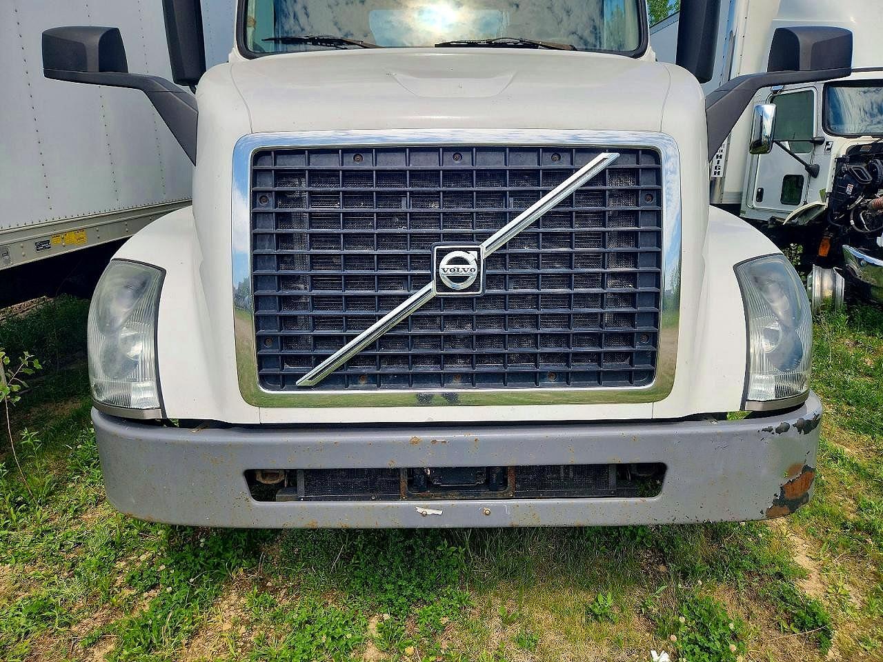 2016 Volvo VNL VIN 4V4N39TG2GN965499 COPART salvage auction — Normal Wear, IN - CERTIFICATE OF TITLE, sold $5,000 on 2026-06-30 (photo 7)