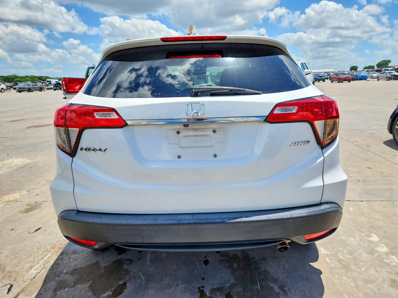 2019 Honda HR-V VIN 3CZRU6H72KM704825 COPART salvage auction — Undercarriage, TX - CERT OF TITLE-REBUILT SALVAGE, sold $1,850 on 2026-07-02 (photo 6)
