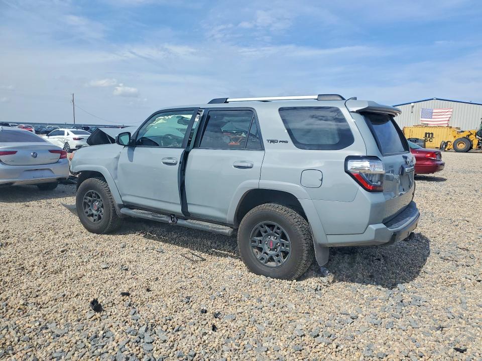 2017 Toyota 4runner VIN JTEBU5JR9H5432099 COPART salvage auction — FRONT END, Salvage Title, sold $6,100 on 2026-07-28 (photo 2)