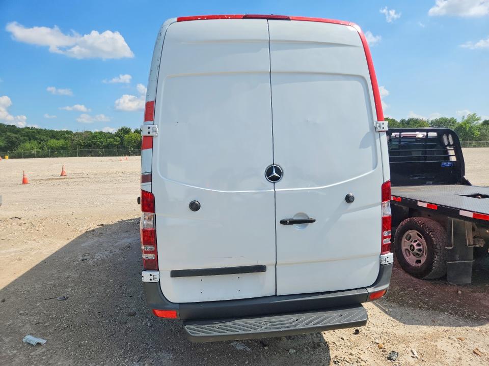 2017 Mercedes-benz Sprinter VIN WD3PE8CDXHP524671 COPART salvage auction — NORMAL WEAR, Tx - Certificate Of Title (P), sold $1,350 on 2026-07-20 (photo 6)