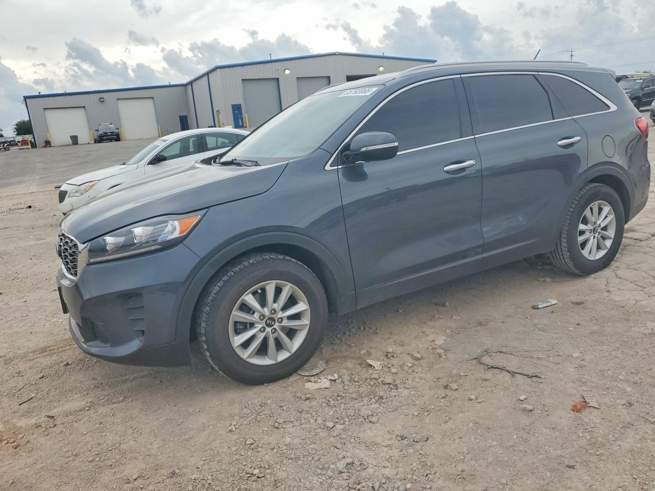 2020 Kia Sorento VIN 5XYPG4A32LG688317 COPART salvage auction — Hail, OK - CERTIFICATE OF TITLE, sold $4,450 on 2026-07-07 (photo 1)