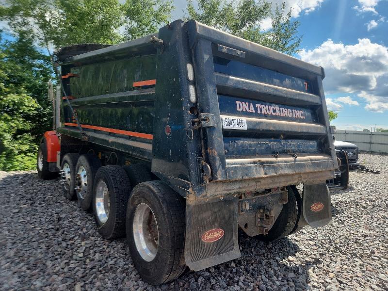 2004 Peterbilt 378 VIN 1NPFLUTX04D812603 COPART salvage auction — ROLLOVER, WI - CERTIFICATE OF TITLE, sold $8,600 on 2026-07-21 (photo 3)