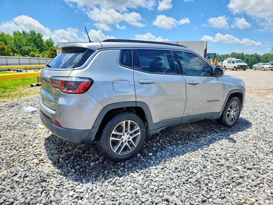 2020 Jeep Compass VIN 3C4NJCBB3LT243103 COPART salvage auction — NORMAL WEAR, Ms - Certificate Of Title, sold $3,800 on 2026-07-02 (photo 3)