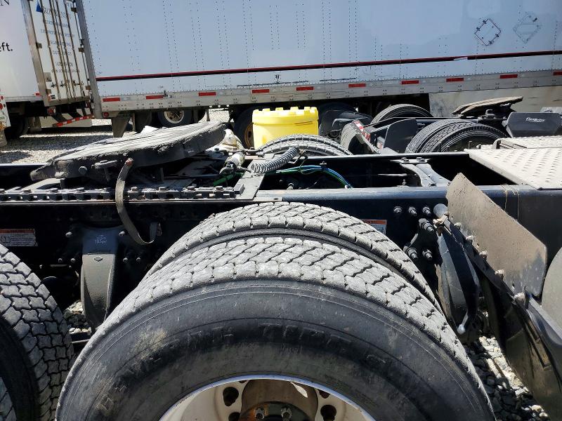 2022 Freightliner Cascadia 126 VIN 3AKJHLDV8NSNR4361 COPART salvage auction — FRONT END, AZ - CERT OF TITLE - SALVAGE, sold $13,900 on 2026-07-09 (photo 6)