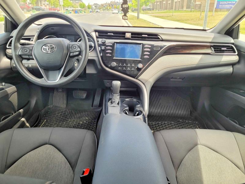2020 Toyota Camry VIN 4T1C11AK8LU926137 COPART salvage auction — MINOR DENT/SCRATCHES, Qc - Aucune Mention (P), sold $16,200 on 2026-07-03 (photo 9)