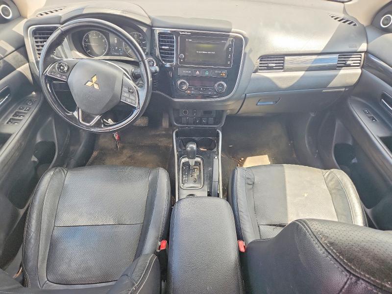 2017 Mitsubishi Outlander VIN JA4AD3A32HZ070846 COPART salvage auction — NORMAL WEAR, IL - CERTIFICATE OF TITLE, sold $1,600 on 2026-07-30 (photo 8)
