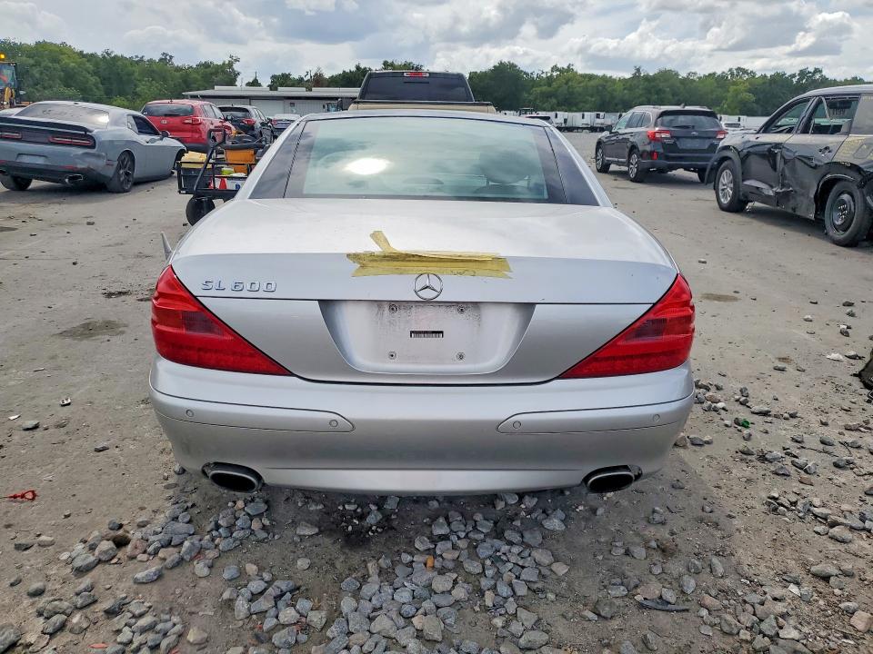 2004 Mercedes-benz Sl-class VIN WDBSK76FX4F067097 COPART salvage auction — MINOR DENT/SCRATCHES, Fl - Cert Of Title Slvg Rebuildable, sold $14,900 on 2026-07-13 (photo 6)