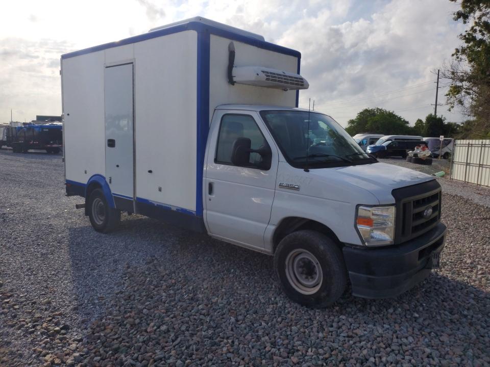 2023 Ford E-350 VIN 1FDWE3FK6PDD14711 COPART salvage auction — NORMAL WEAR, FL - CERTIFICATE OF TITLE (P), sold $9,600 on 2026-07-24 (photo 4)
