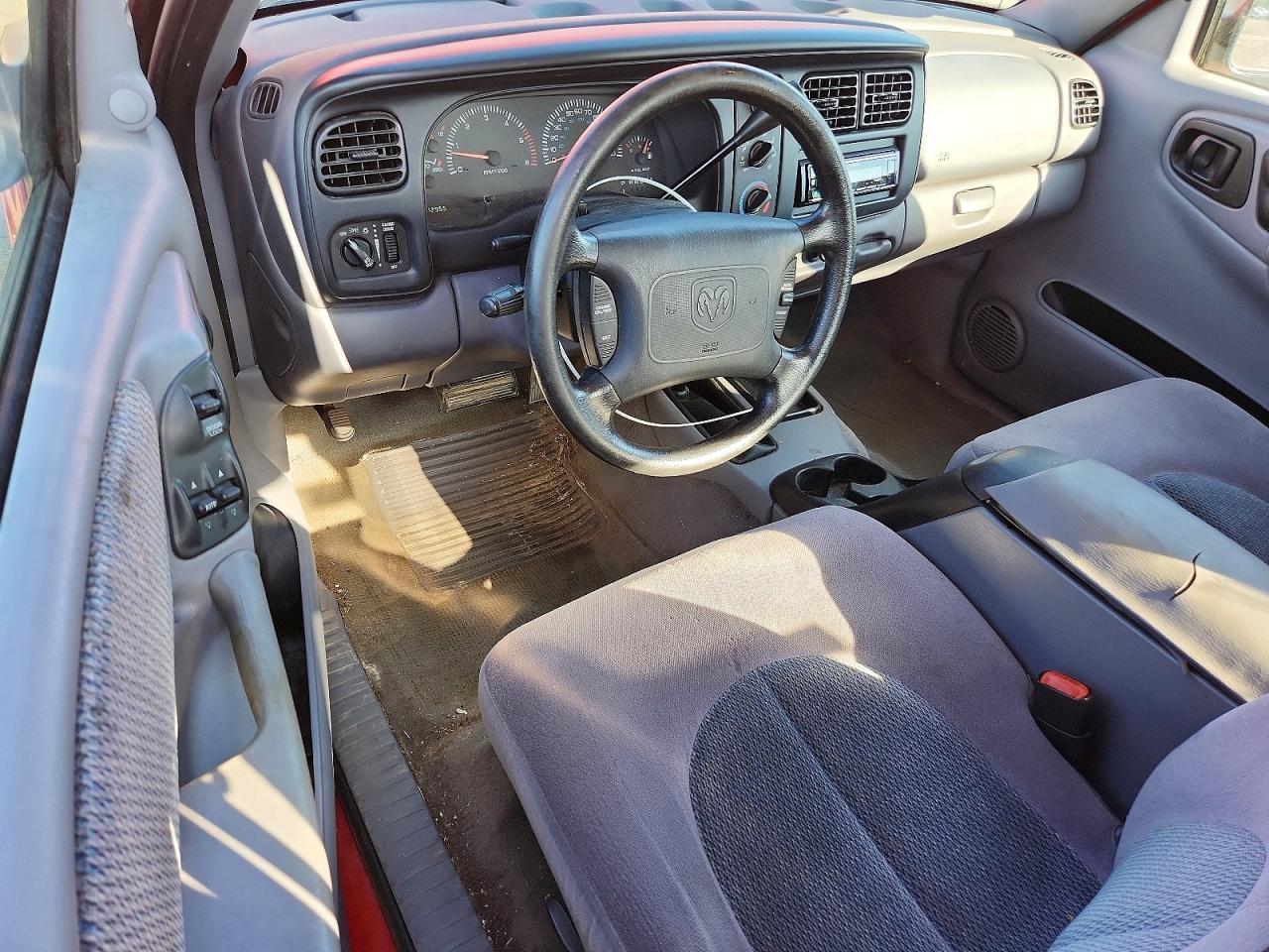 1999 Dodge Dakota VIN 1B7GG22Y3XS304382 COPART salvage auction — Front End, IL - SALVAGE CERTIFICATE, sold $325 on 2026-06-30 (photo 8)