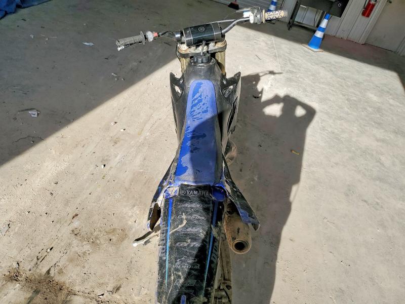 2022 Yamaha Yz125 VIN JYACE29C8NA004527 COPART salvage auction — ALL OVER, Wv - Salvage Certificate, sold $1,750 on 2026-07-02 (photo 6)
