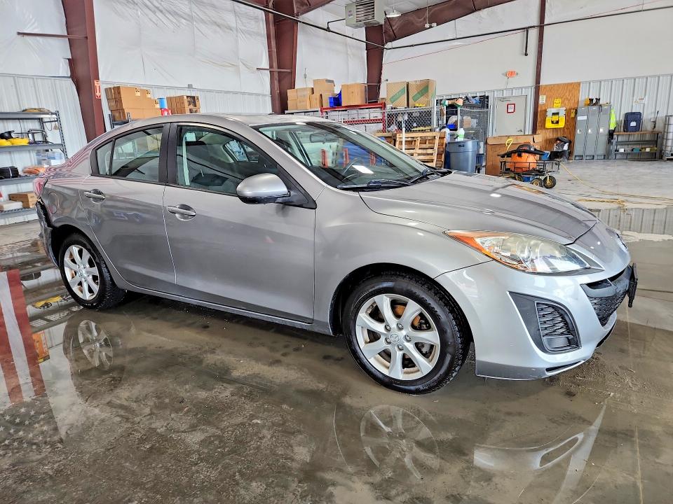 2011 Mazda 3 VIN JM1BL1VF4B1383148 COPART salvage auction — REAR END, IL - SALVAGE CERTIFICATE, sold $400 on 2026-08-03 (photo 4)
