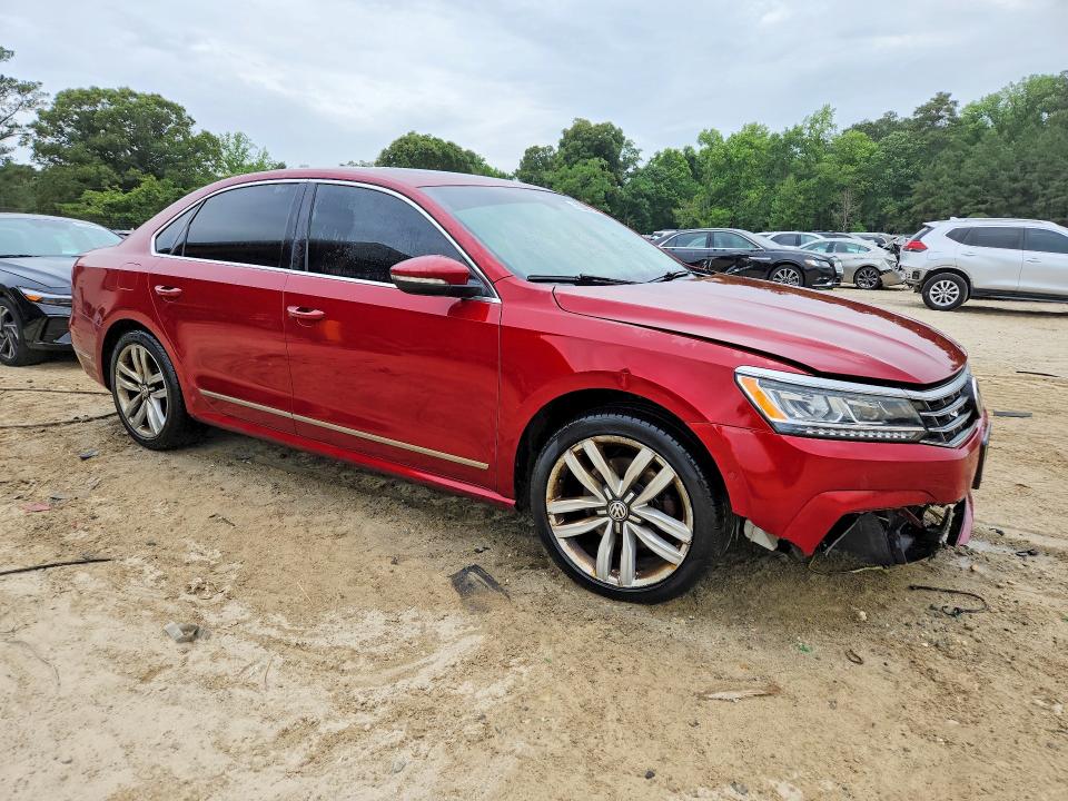 2017 Volkswagen Passat VIN 1VWCT7A33HC049576 COPART salvage auction — FRONT END, In - Certificate Of Title, sold $375 on 2026-07-23 (photo 4)