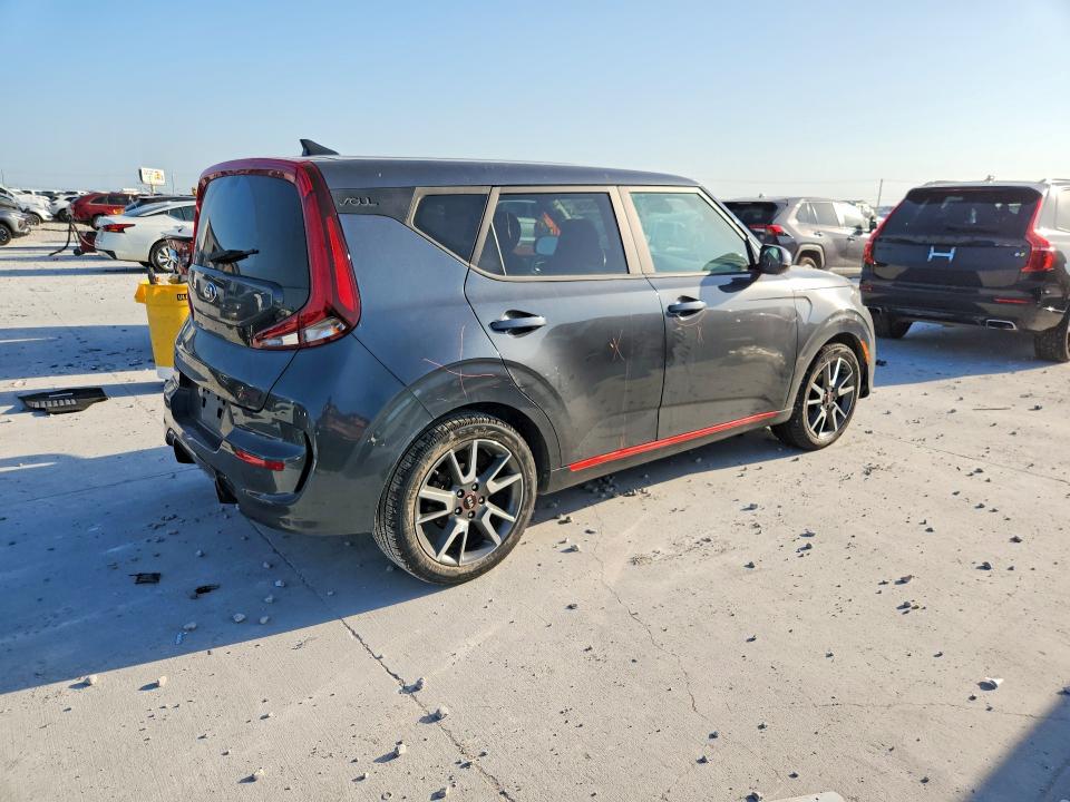 2021 Kia Soul VIN KNDJ63AU6M7792299 COPART salvage auction — SIDE, Tx - Salvage Vehicle Title, sold $2,650 on 2026-07-02 (photo 3)