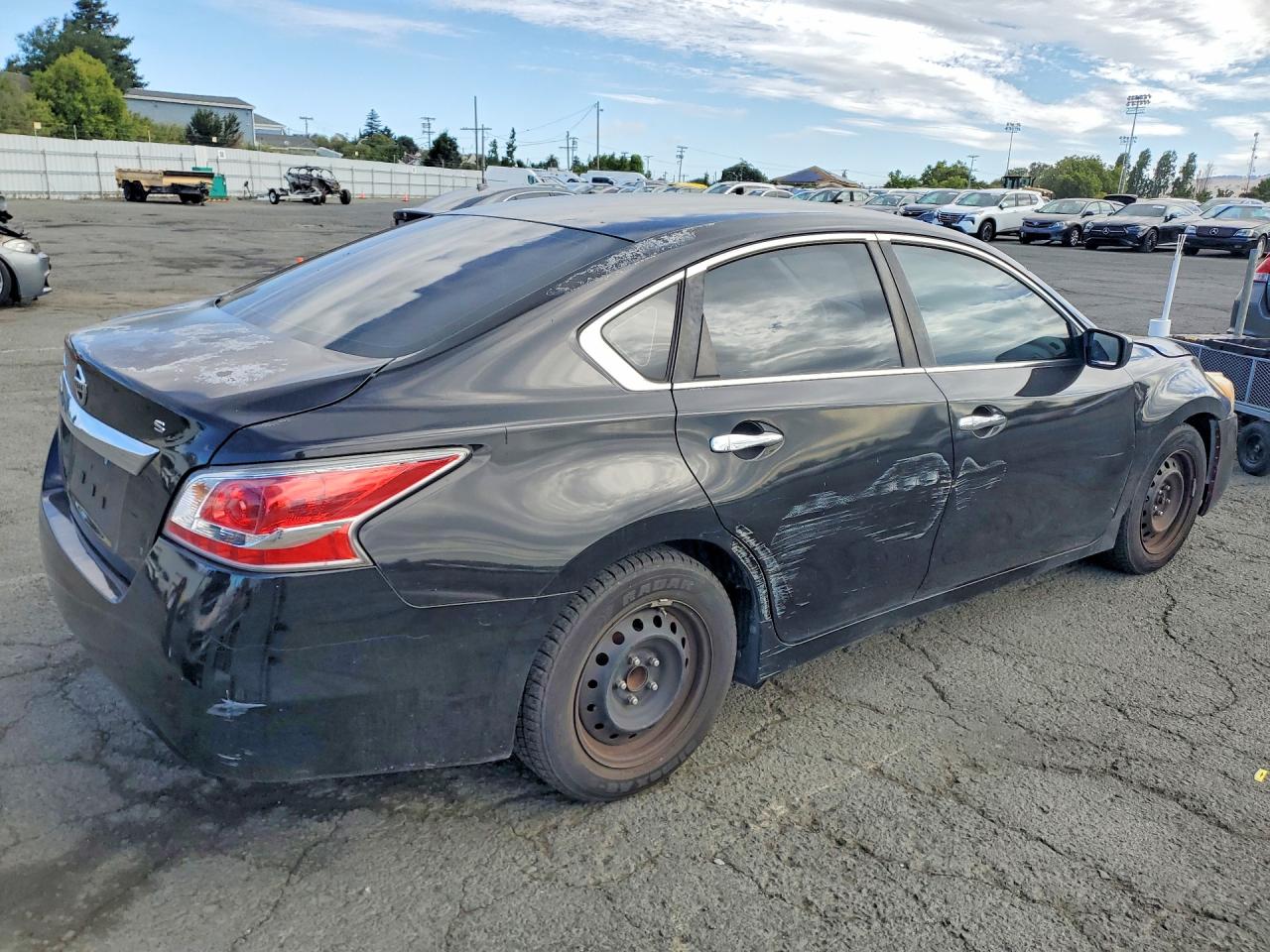2014 Nissan Altima VIN 1N4AL3AP6EC265218 COPART salvage auction — Side, St - Salvage Title, sold $1,050 on 2026-09-25 (photo 3)