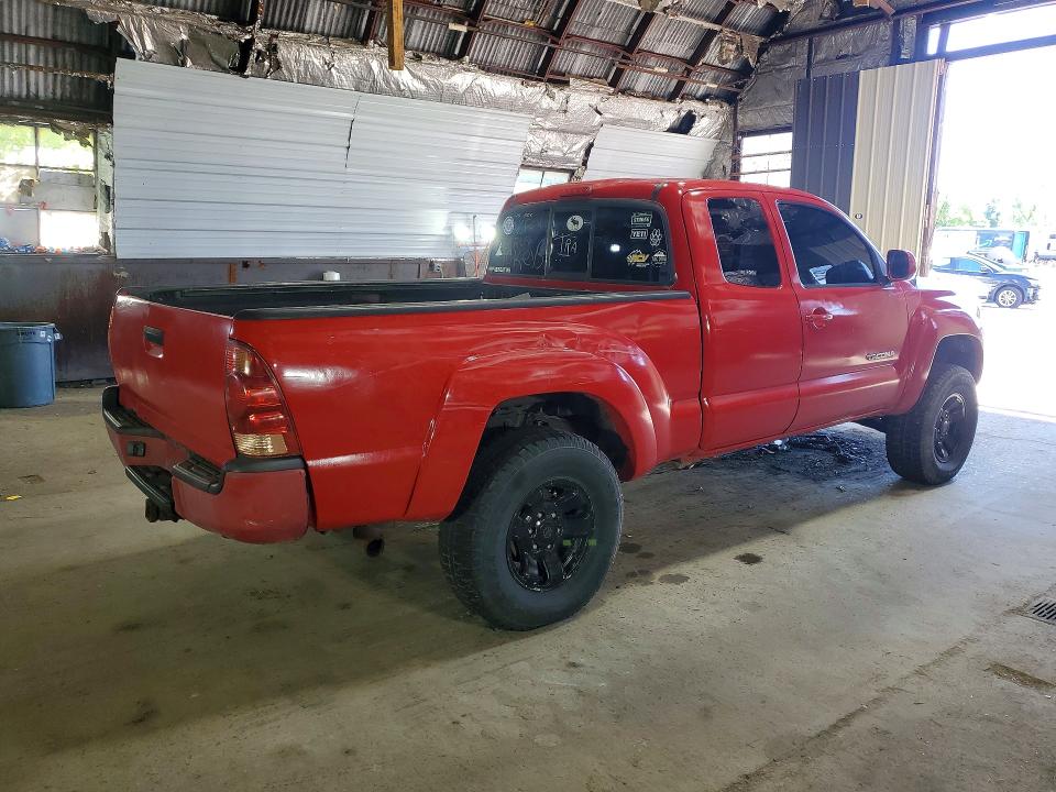 2005 Toyota Tacoma VIN 5TEUU42N95Z112793 COPART salvage auction — MINOR DENT/SCRATCHES, In - Certificate Of Title (P), sold $4,800 on 2026-07-28 (photo 3)