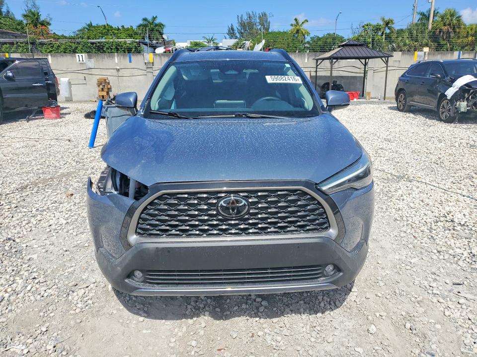 2023 Toyota VIN 7MUDAAAG6PV067800 COPART salvage auction — SIDE, Fl - Cert Of Title Slvg Rebuildable, sold $5,700 on 2026-07-28 (photo 5)